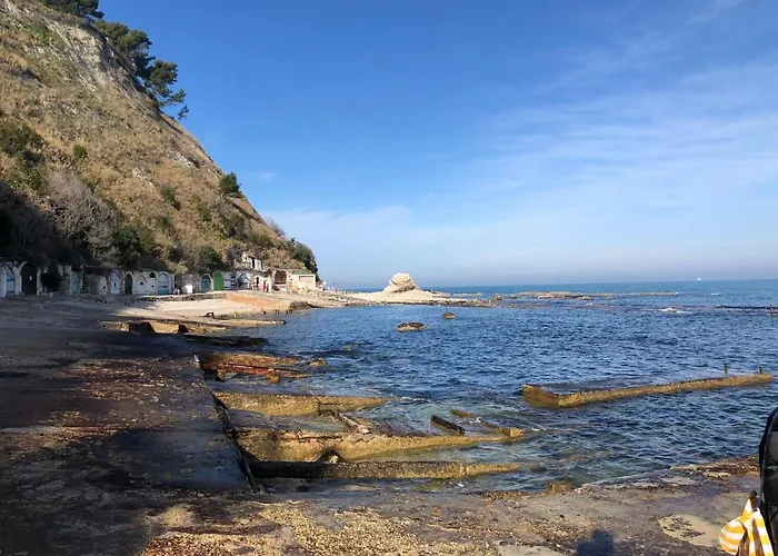 Ankon La Casa Di Joye & Nemi Apartment *