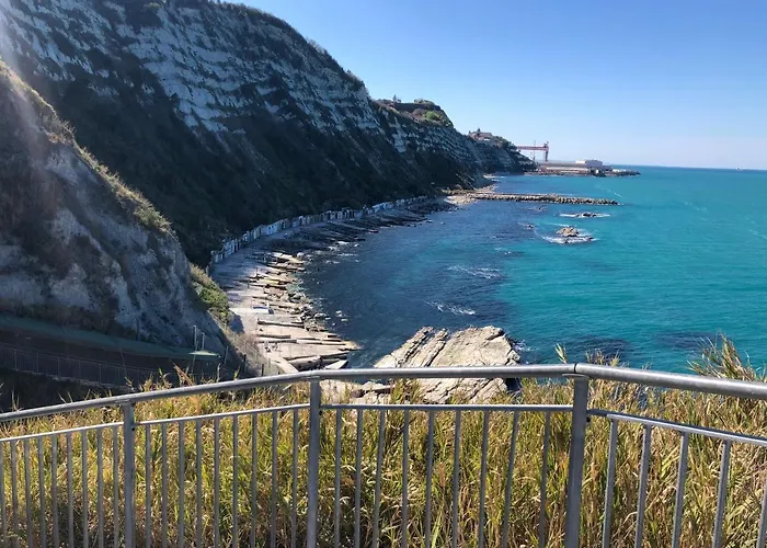 Ankon La Casa Di Joye & Nemi Apartment *